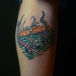 Rob Hart recently got a tattoo of the Staten Island Ferry by Magie Serpica being overtaken by the kraken on his leg. Hart said the design is similar to his wedding cake, which had him and his wife on top of the ferry with weapons while it was being attacked by an octopus.<br>